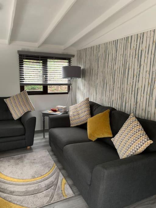 Lakeside Retreat - 2f Caer Beris - No Commercial Vehicles Allowed On Site Apartment Builth Wells