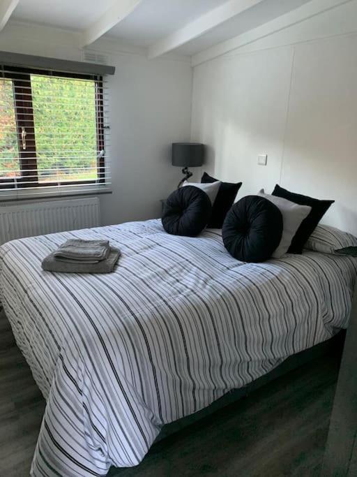 Apartment Lakeside Retreat - 2f Caer Beris - No Commercial Vehicles Allowed On Site