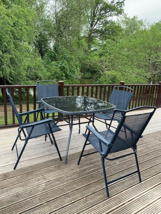 Lakeside Retreat - 2f Caer Beris - No Commercial Vehicles Allowed On Site Builth Wells