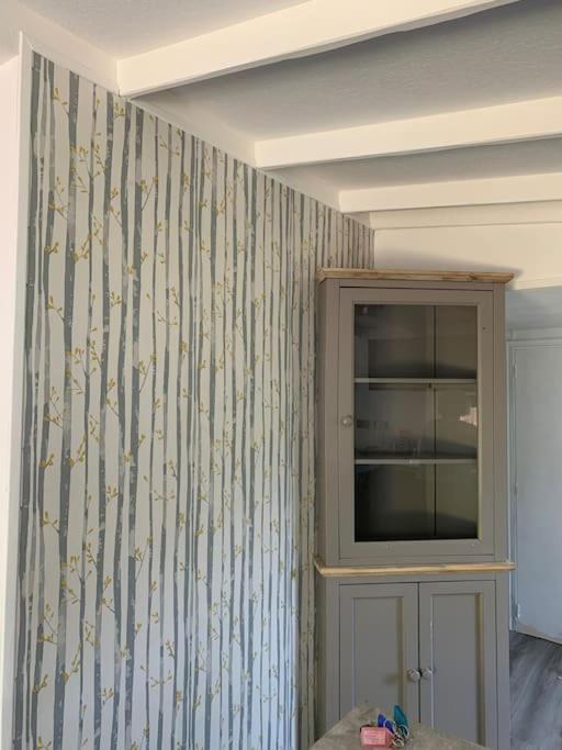 Lakeside Retreat - 2f Caer Beris - No Commercial Vehicles Allowed On Site Apartment