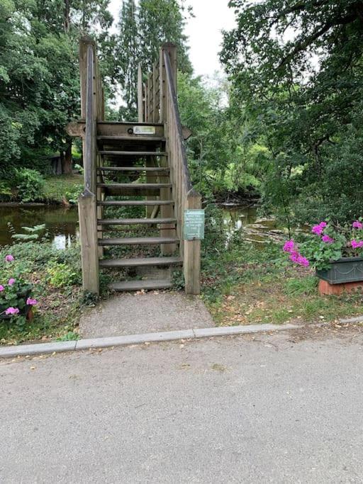 Lakeside Retreat - 2f Caer Beris - No Commercial Vehicles Allowed On Site Apartment Builth Wells